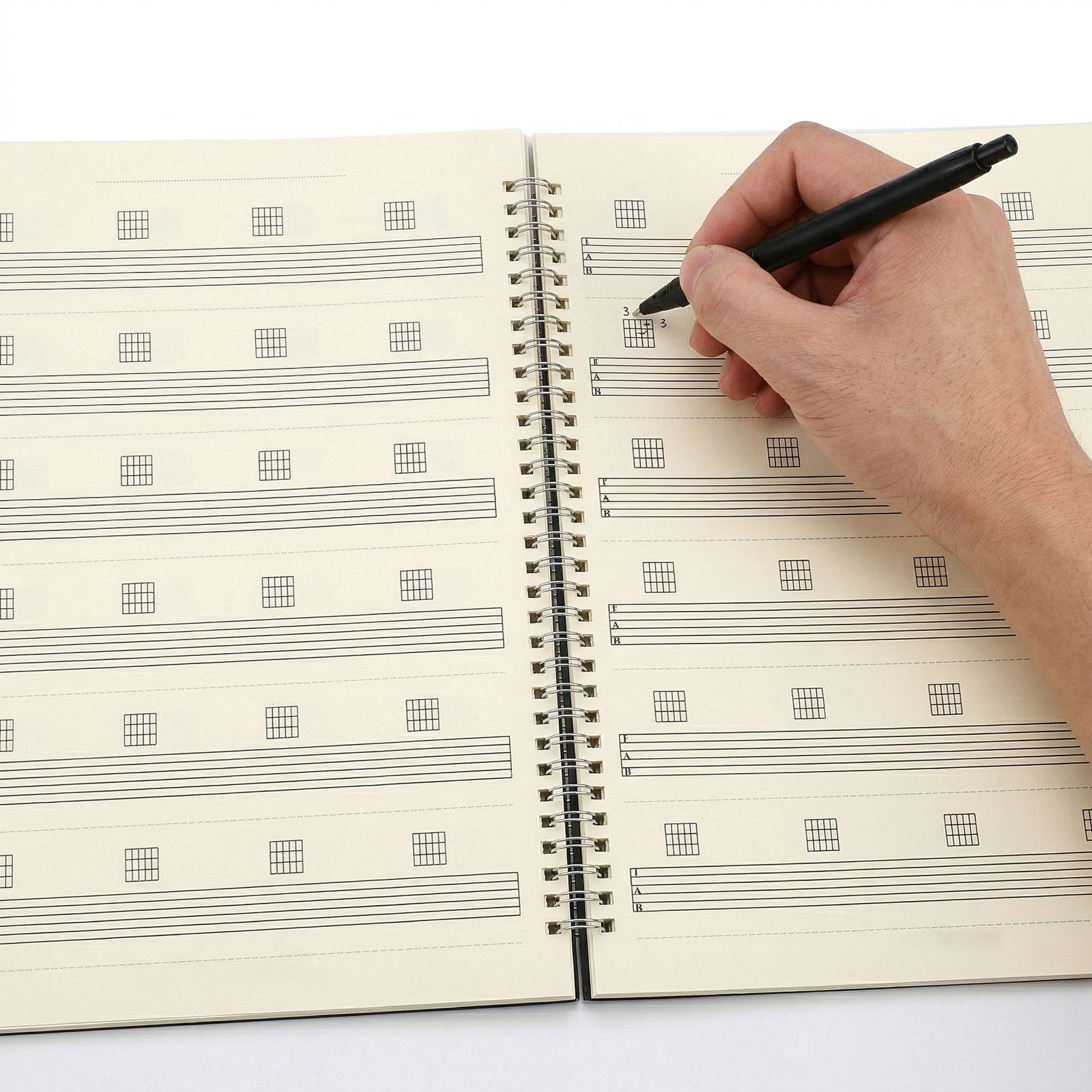 ギター譜面ノート2冊セット。6弦用、無地の譜面用紙、音楽ジャ - Blank Sheet Music Notebook のレビューと価格
